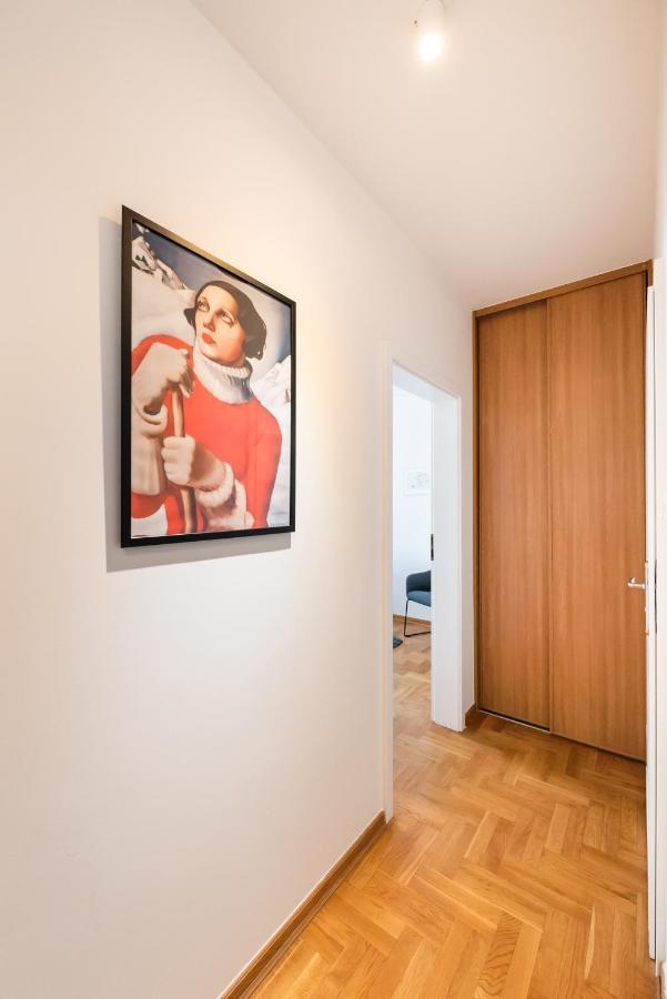 New Town Spacious Apartment وارسو المظهر الخارجي الصورة